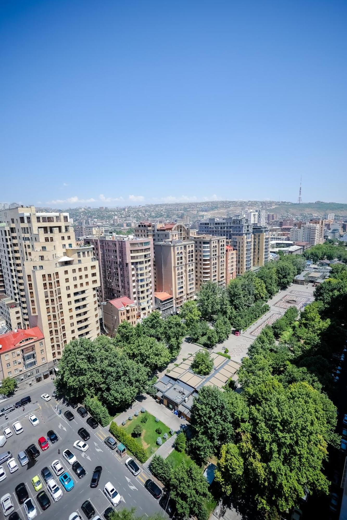 Rooftop Apart-Hotel Yerevan Exterior photo